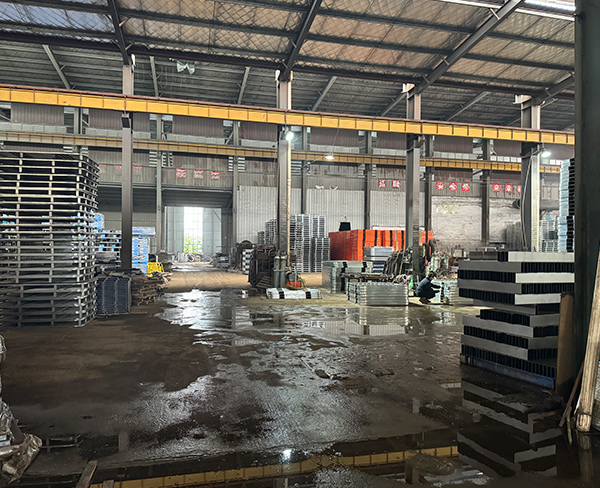 鋼托盤廠家如何選擇合適的